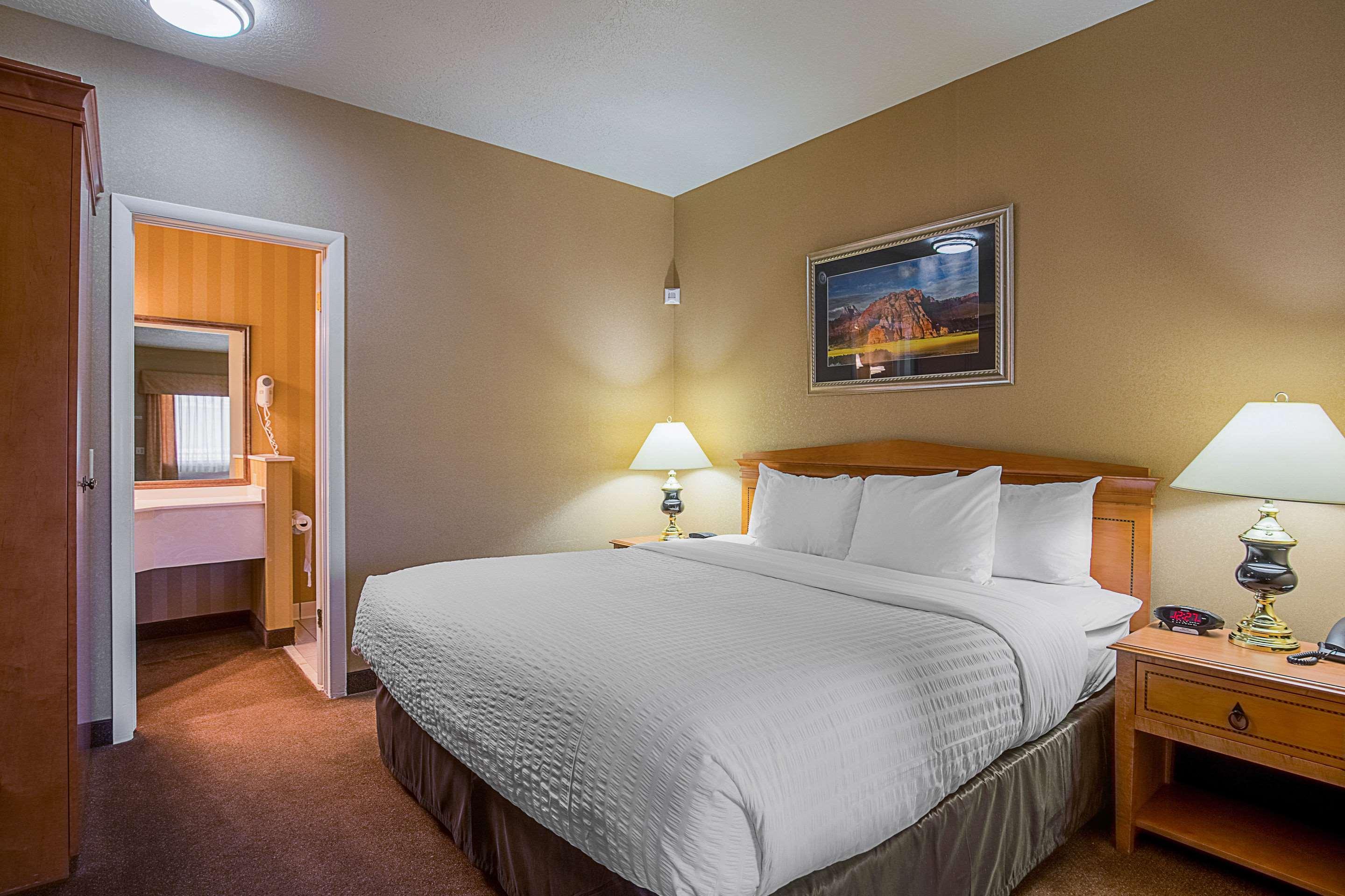 Clarion Suites St George - Convention Center Area Сент-Джордж Экстерьер фото