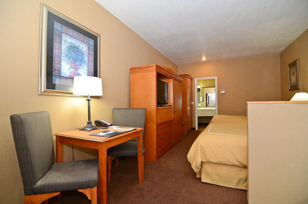 Clarion Suites St George - Convention Center Area Сент-Джордж Экстерьер фото
