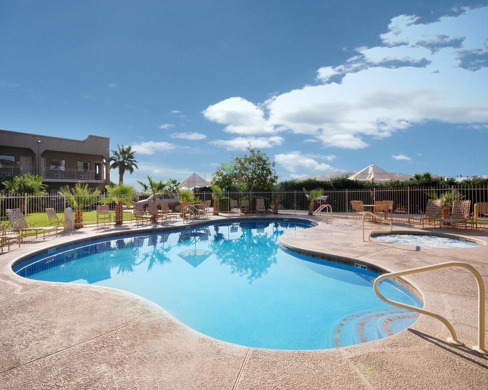 Clarion Suites St George - Convention Center Area Сент-Джордж Экстерьер фото