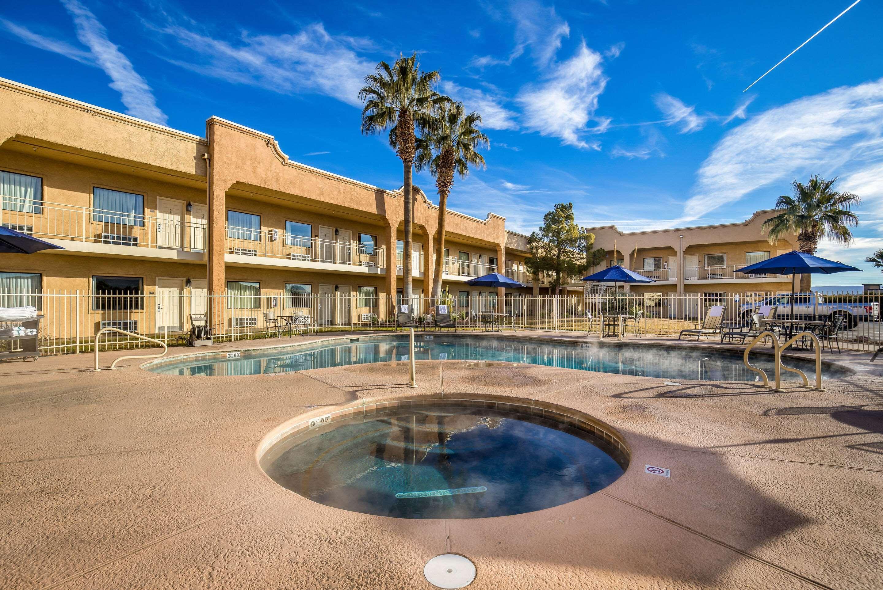 Clarion Suites St George - Convention Center Area Сент-Джордж Экстерьер фото
