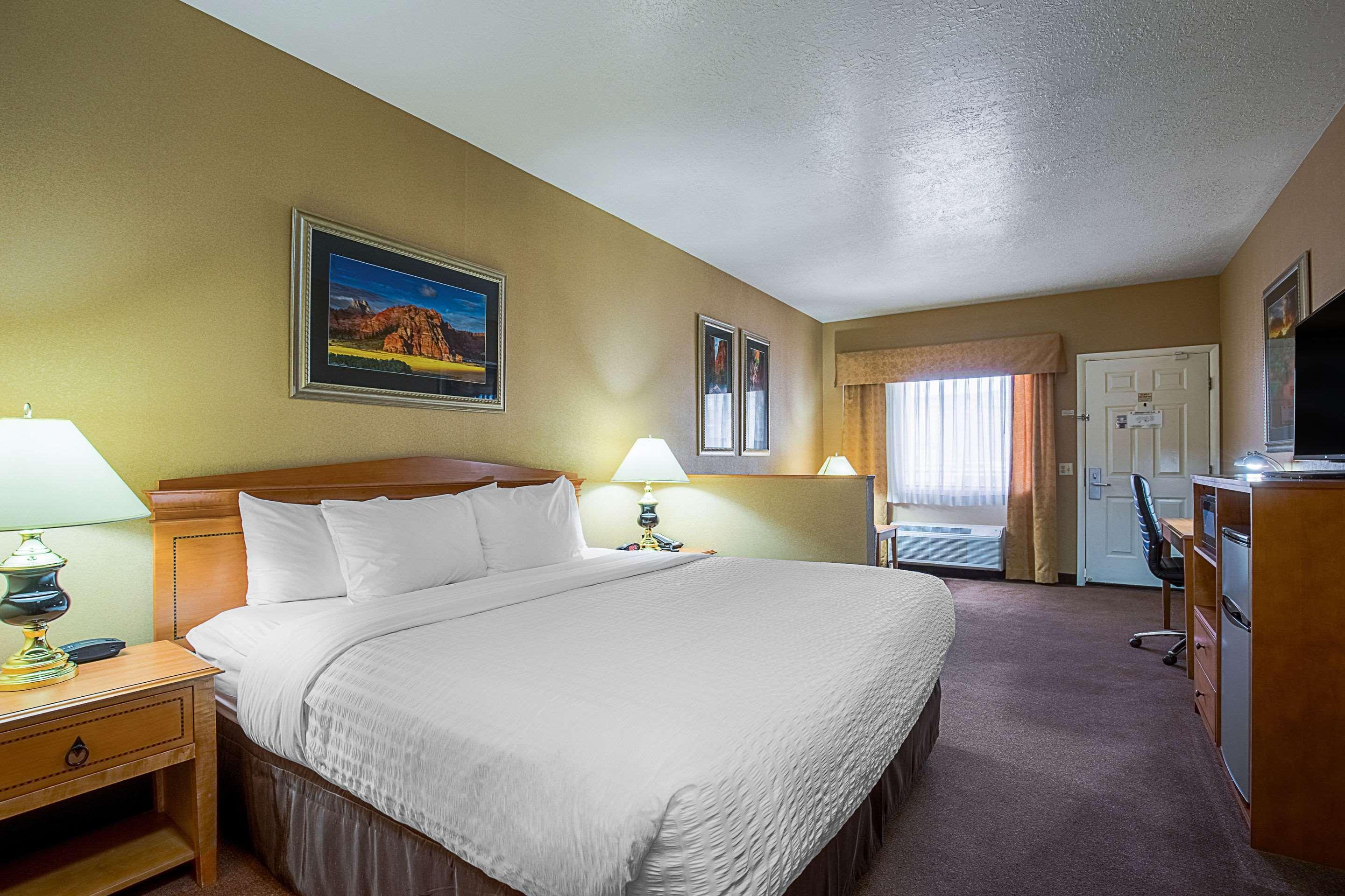 Clarion Suites St George - Convention Center Area Сент-Джордж Экстерьер фото