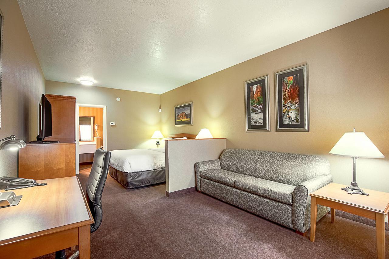 Clarion Suites St George - Convention Center Area Сент-Джордж Экстерьер фото